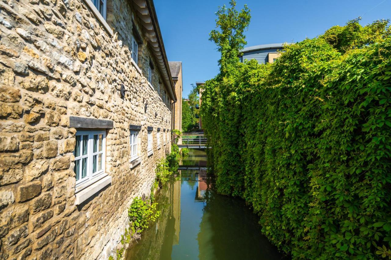 Central Waterside Oksford Zewnętrze zdjęcie
